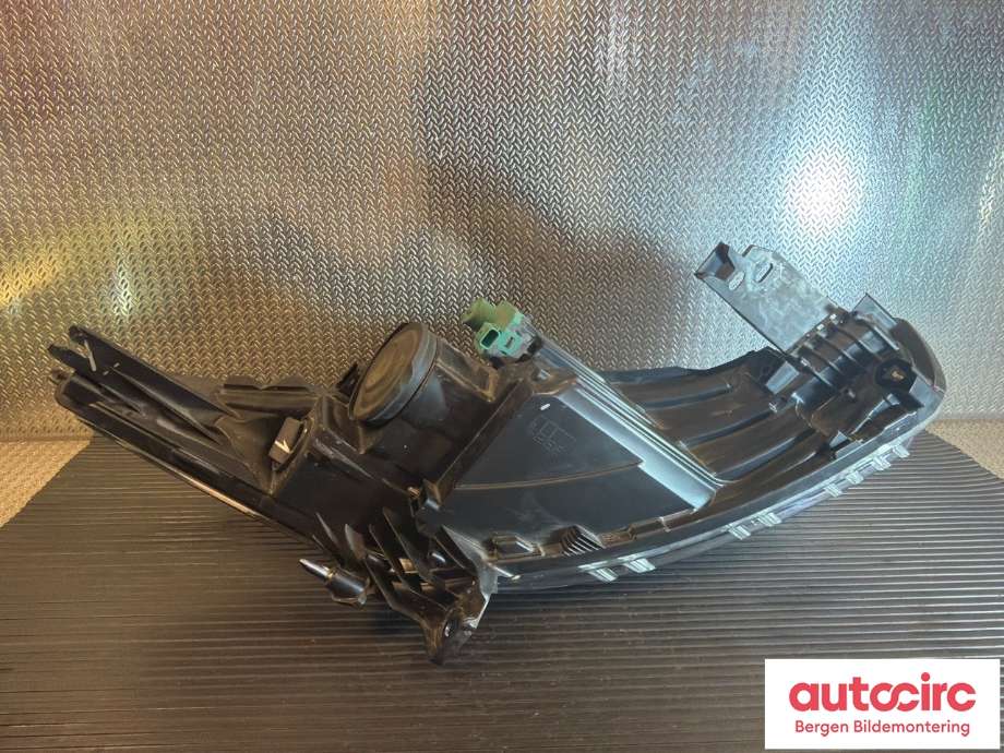 Frontlykt venstre halogen til Renault Zoe 2013-2019 (Fase 1) (RENAULT|260609522R|)