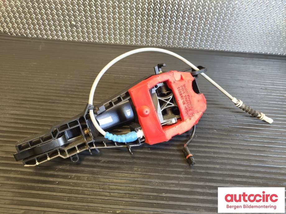 Dørhåndtak utv høyre foran til BMW 3-Serie 2012-2018 (F30/F31/F34) (F30/F31/F34) (BMW|51 21 7 207 562|51 21 7 242 568|51 21 0 399 182)