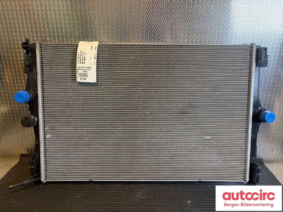Radiator (automat gir) til Mercedes EQB 2022-->> (MERCEDES|A 247 500 00 03|)
