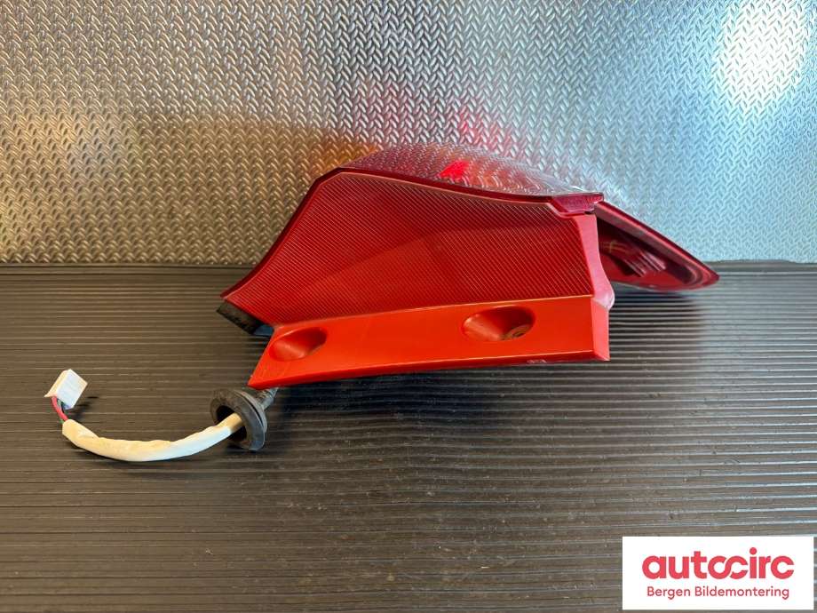 Baklykt venstre til Toyota Auris 2015-2019 (Type II, Fase 2) (TOYOTA|8156102730|)