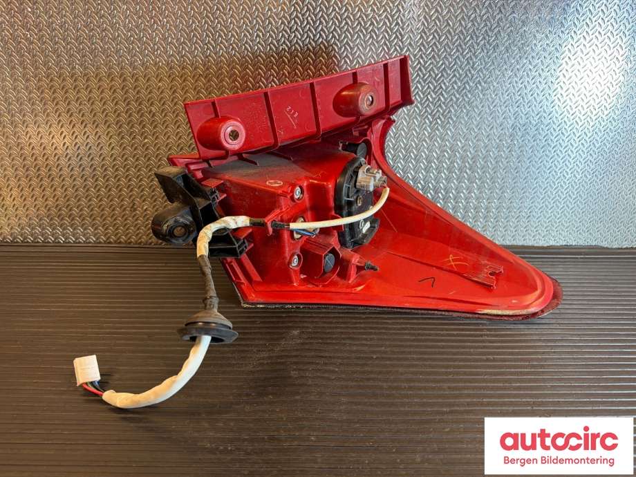 Baklykt venstre til Toyota Auris 2015-2019 (Type II, Fase 2) (TOYOTA|8156102730|)