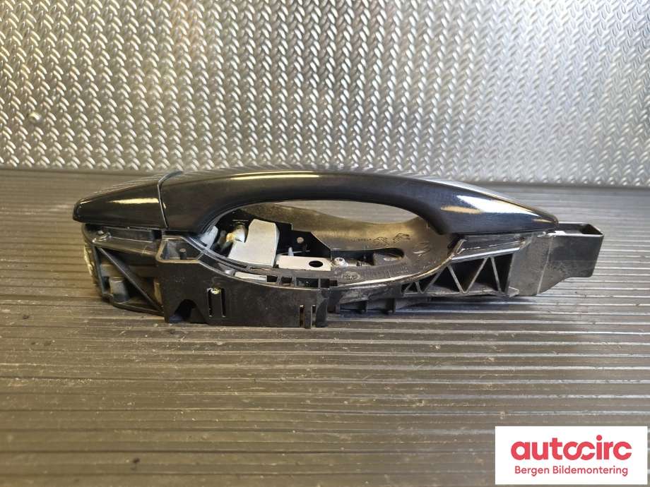 Dørhåndtak utv høyre til Peugeot Partner 2019-->> (Type III) (PEUGEOT|16 092 396 80|98 029 771 80|)