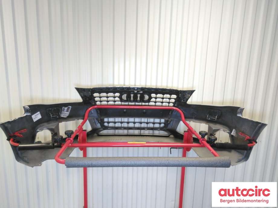 Støtfanger foran til Audi A4 2007-2014 (Type IV) (B8) (B8) (AUDI|8K0 807 105 A|)