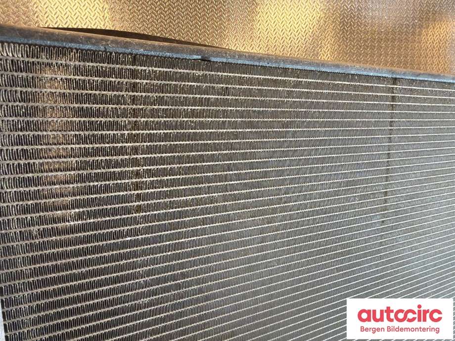 Radiator (automat gir) til Maxus Euniq 5 2019-2023  (MAXUS|NO|)