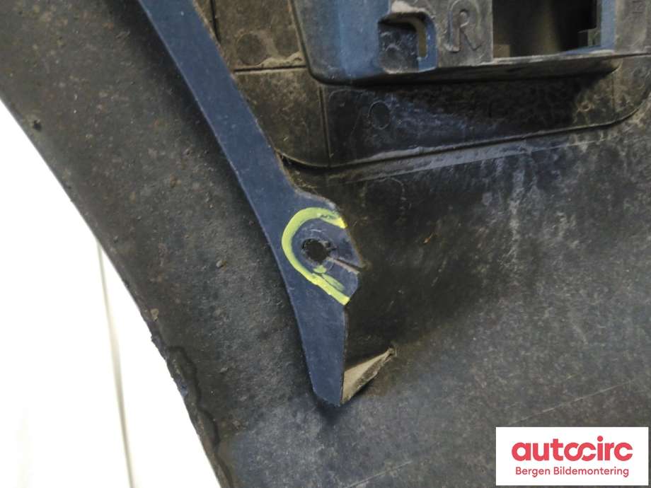 Støtfanger bak til Mercedes B-Klasse 2011-2018 (W246) (W246) (MERCEDES|A 246 880 41 00|)