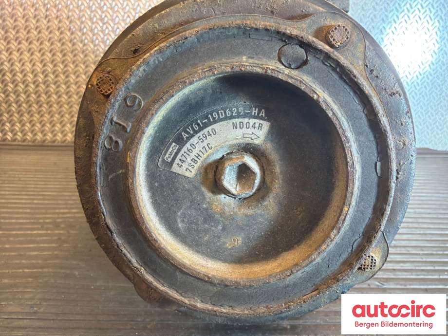 Aircondition kompressor til Ford Transit Connect 2013-2018 Type II, Fase 1  (FORD|2069520|F1F1-19D629-HC|AV61-19D629-HA)
