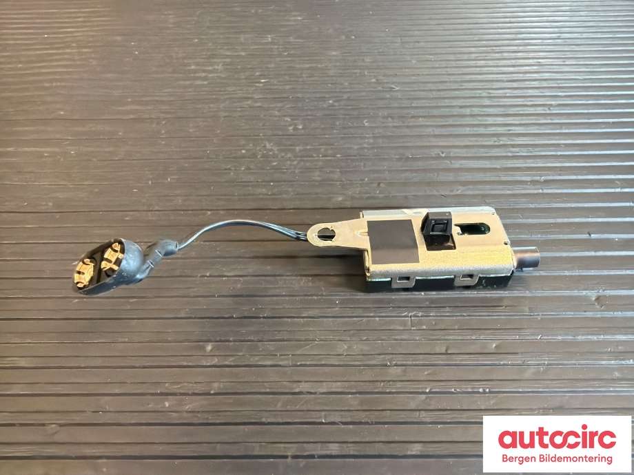 Antenne forsterker til Tesla Model S 2016-2021 (Fase 2)  (TESLA|1448947-00-B|)