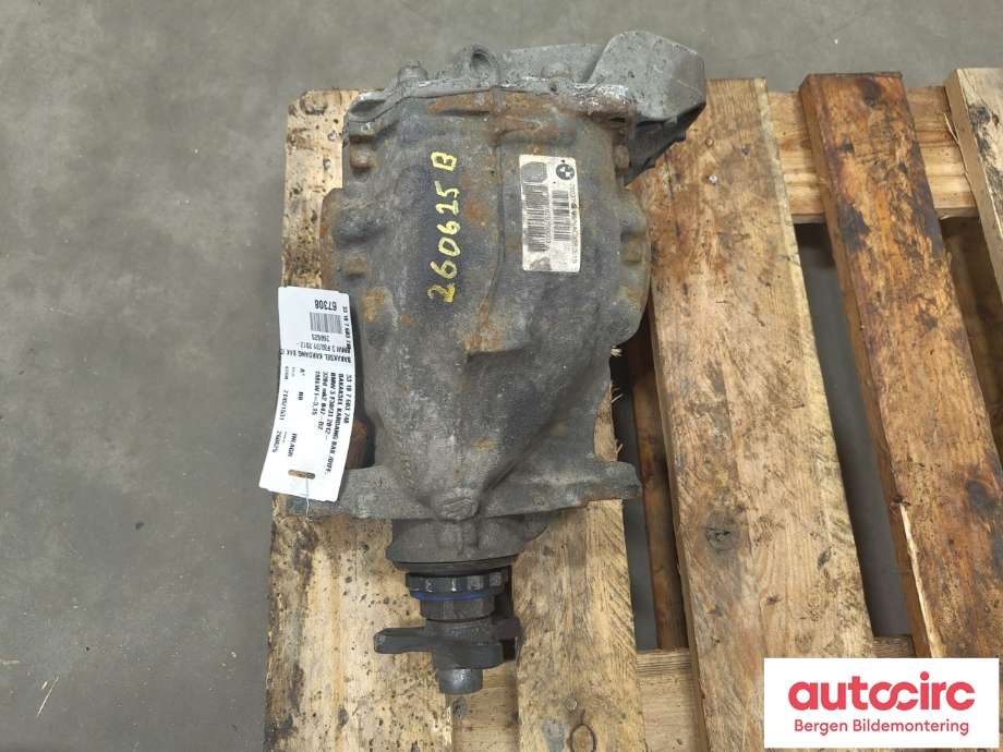 Kardang klokke bak til BMW 3-Serie 2012-2018 (F30/F31/F34) (F30/F31/F34) (BMW|33 10 7 603 748|)