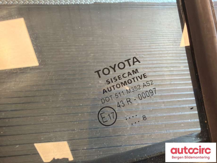 Diverse deler til Toyota Yaris 2014-2020 (Type III, Fase 2)  (TOYOTA|681260D021|)