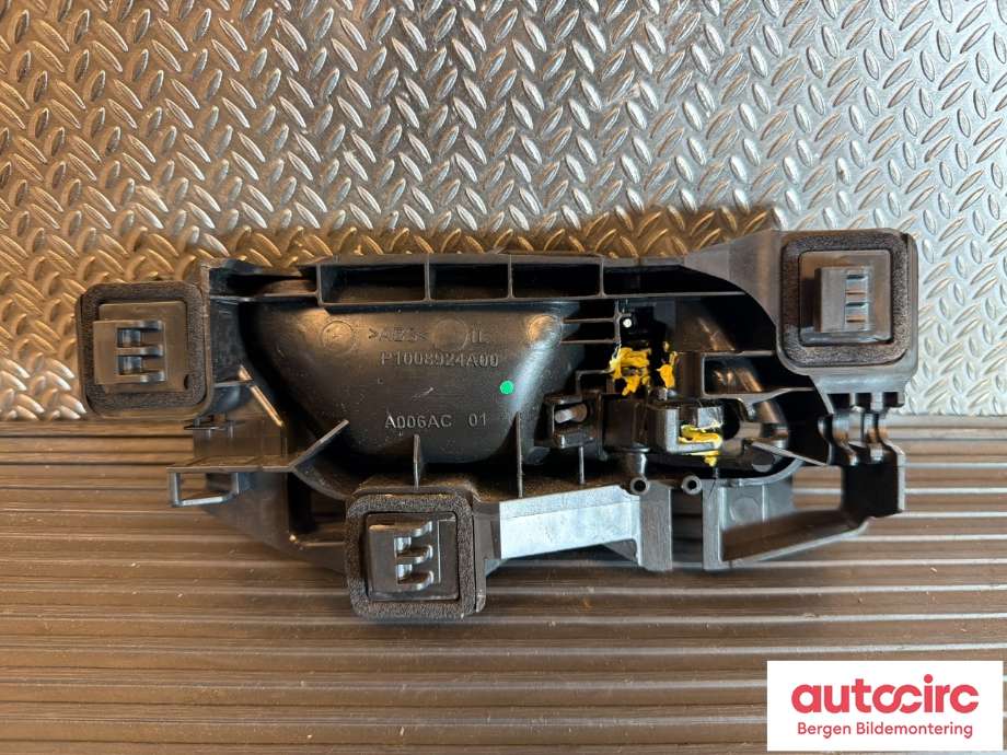 Dørhåndtak inv venst foran til Peugeot Partner 2019-->> (Type III)  (PEUGEOT|98 197 439 ZD|)