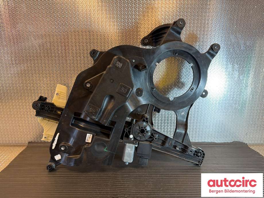 Ruteheis venstre foran til Peugeot Partner 2019-->> (Type III) (PEUGEOT|98 303 358 80|)