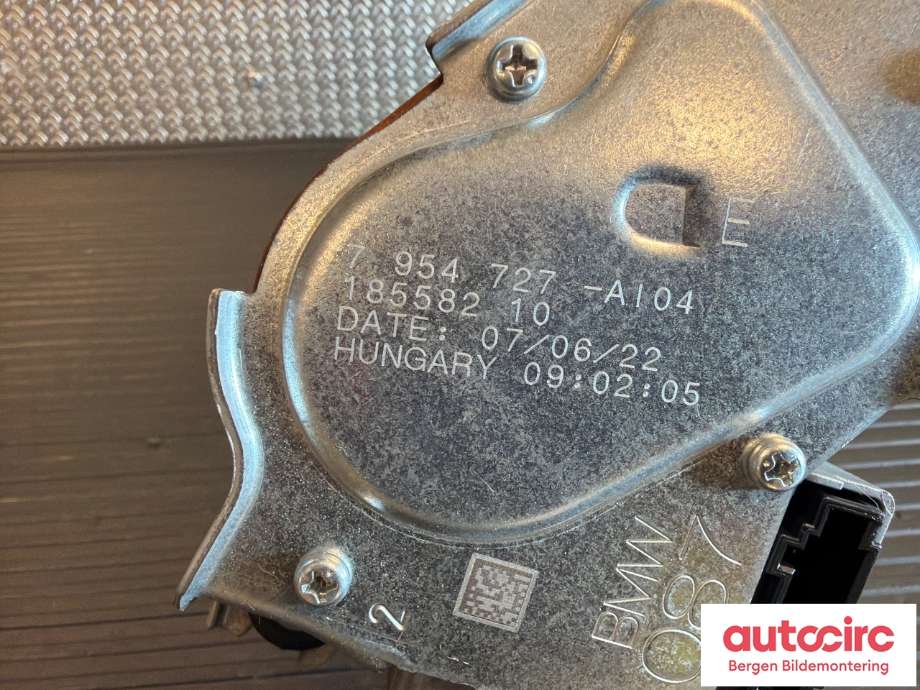 Viskermotor bakrute til BMW iX3 2021-->>  (BMW|67 63 7 954 727|)