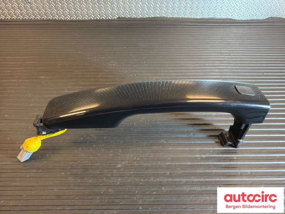 Dørhåndtak utv venstre foran til Kia Soul, 2014-2019 (Type II) (KIA|82651B27109H)