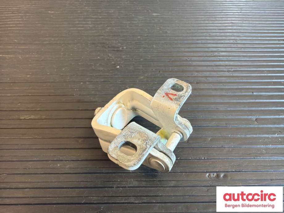 Hengsler til VW Up, 2012-2019 (VOLKSWAGEN|1K8 827 301 A)
