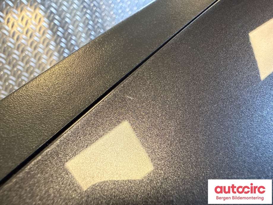 Speil høyre til Ford Ranger / Ranger Raptor 2015-2022  (FORD|2324022|EB3B-17682-AMC5JNV|)