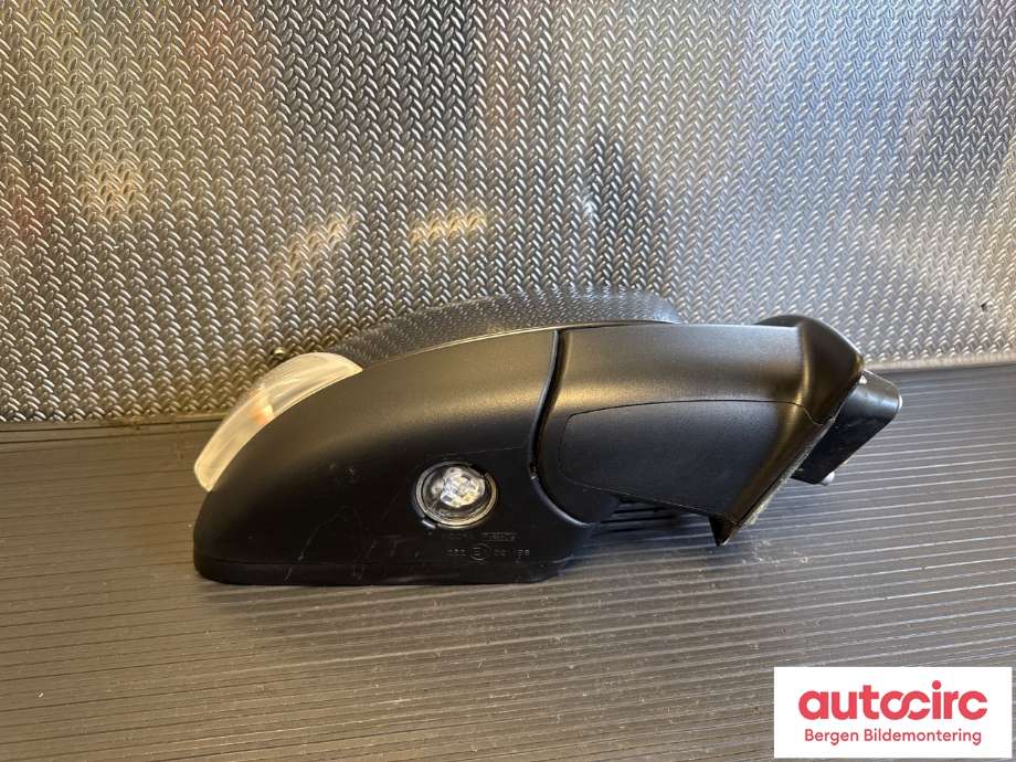 Speil høyre til Ford Ranger / Ranger Raptor 2015-2022  (FORD|2324022|EB3B-17682-AMC5JNV|)