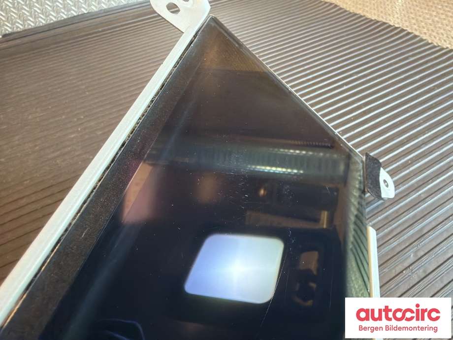 Instrumentpanel til Tesla Model S 2016-2021 (Fase 2)  (TESLA|1004788-00-F|)