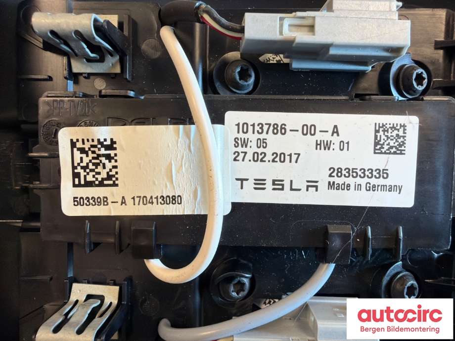 Diverse deler til Tesla Model S 2016-2021 (Fase 2)  (TESLA|1004812-00-B||1013786-00-A)