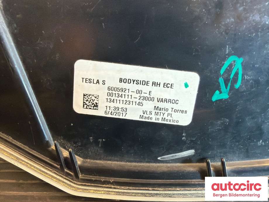 Baklykt høyre til Tesla Model S 2016-2021 (Fase 2)  (TESLA|6005921-00-E|)