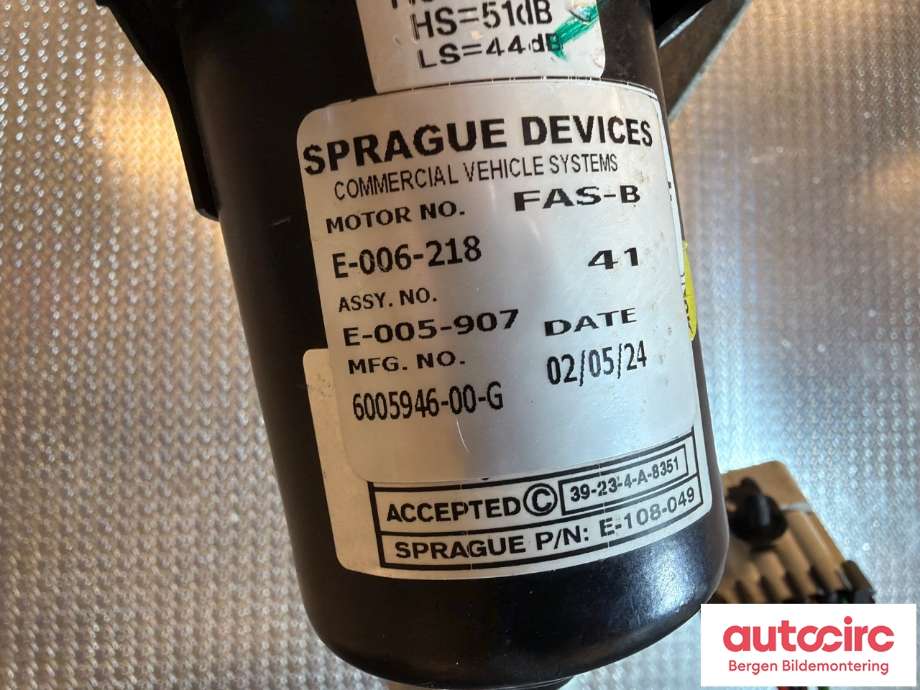 Viskermotor frontrute til Tesla Model S 2016-2021 (Fase 2)  (TESLA|6005946-00-G|)
