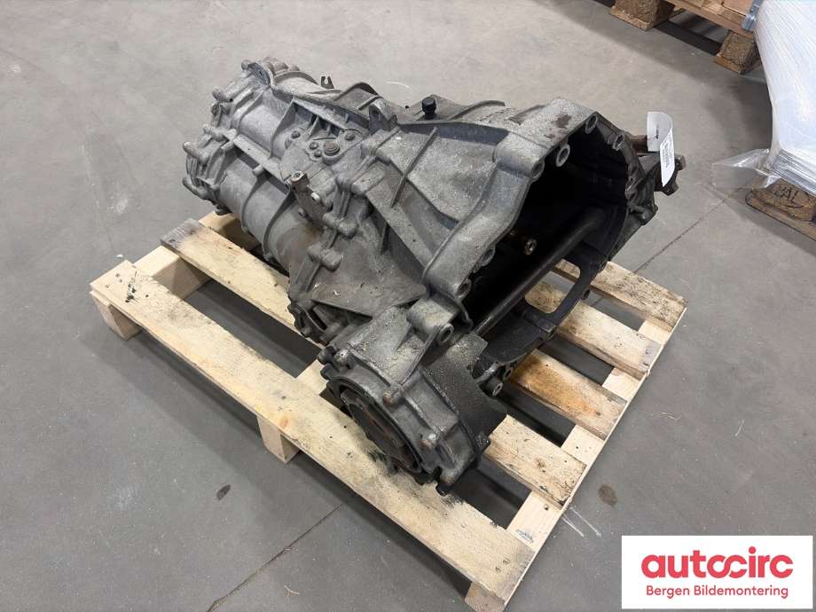 Girkasse manuell 6-trinn til Audi A4 2007-2014 (Type IV) (B8) (B8) (AUDI|0B1 300 027 FX|)
