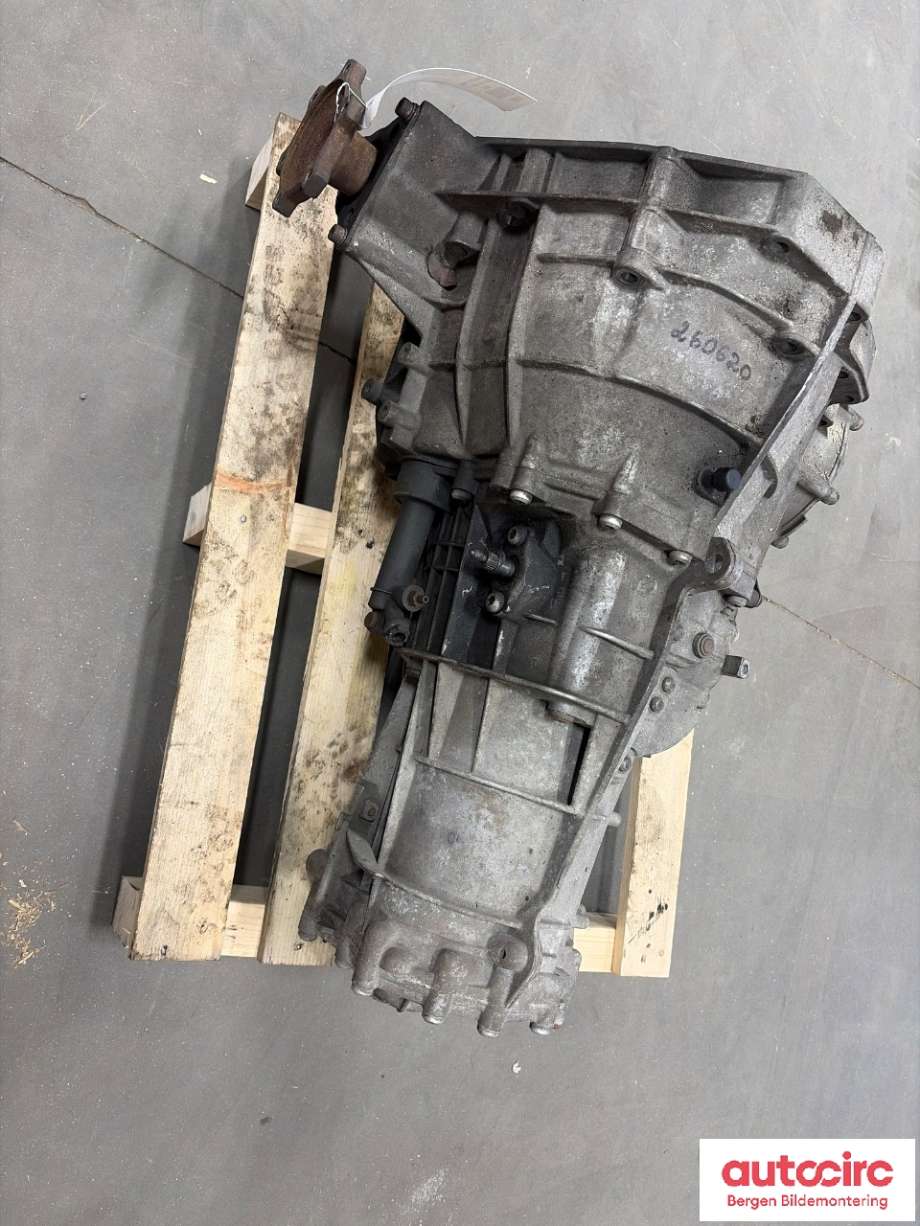 Girkasse manuell 6-trinn til Audi A4 2007-2014 (Type IV) (B8) (B8) (AUDI|0B1 300 027 FX|)