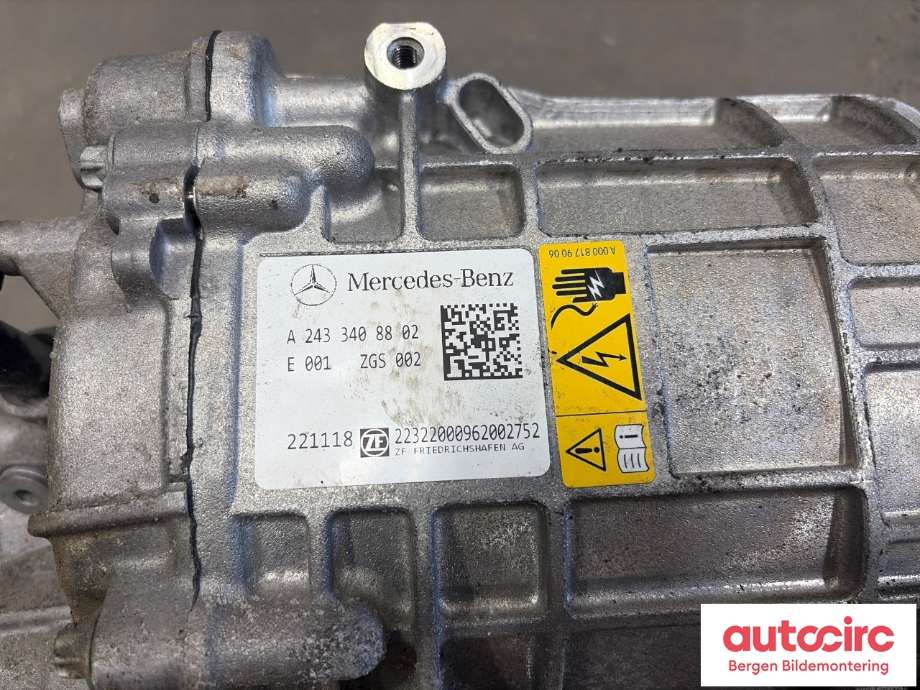 Motor elbil foran til Mercedes EQB 2022-->>  (MERCEDES|A 243 340 89 02|)