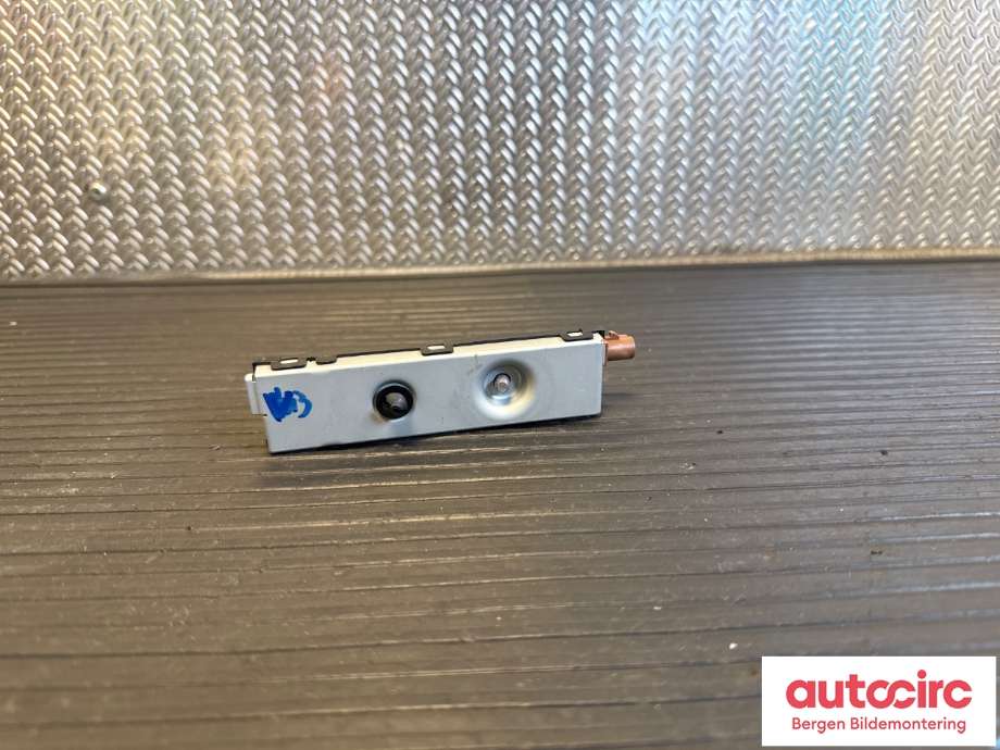 Diverse deler til Mercedes EQB 2022-->>  (MERCEDES|A 213 905 65 00|)