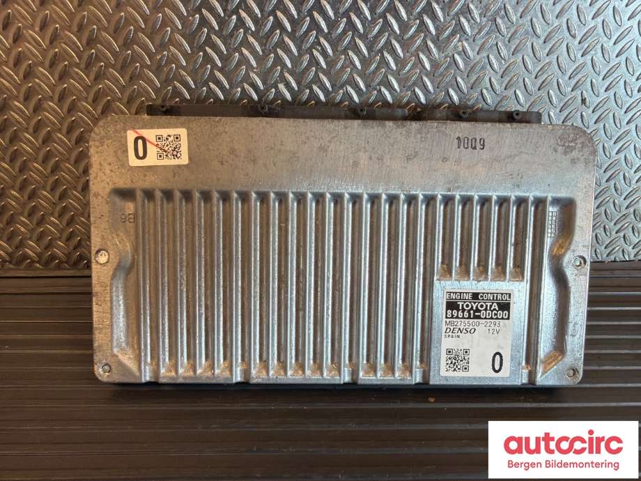 Styreenhet motor til Toyota Yaris 2012-2014 (Type III, Fase 1)  (TOYOTA|896610DC00|)