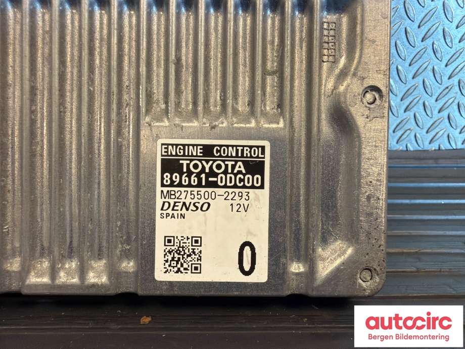 Styreenhet motor til Toyota Yaris 2012-2014 (Type III, Fase 1)  (TOYOTA|896610DC00|)