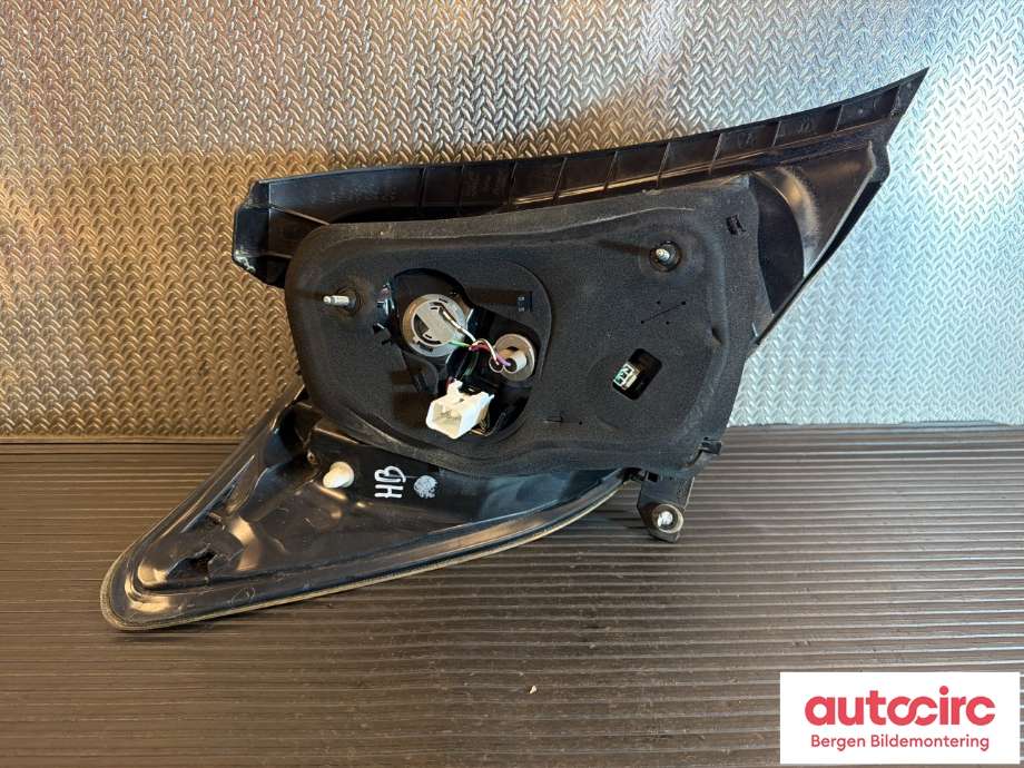 Baklykt høyre til Toyota Yaris 2012-2014 (Type III, Fase 1) (TOYOTA|815510D390|)