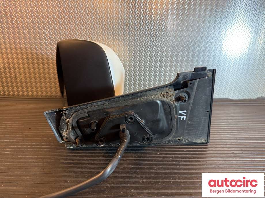 Speil venstre til Toyota Yaris 2012-2014 (Type III, Fase 1) (TOYOTA|879400D590|)