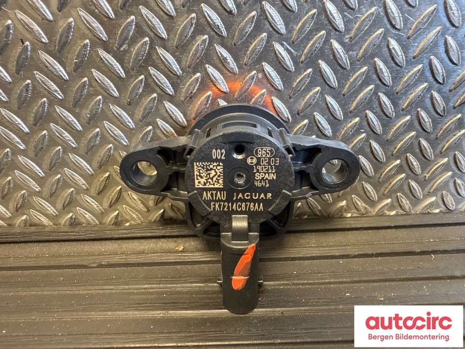 Airbag sensor venstre til Jaguar I-PACE 2018-->> (JAGUAR|FK7214C676AA|T2H2803|)