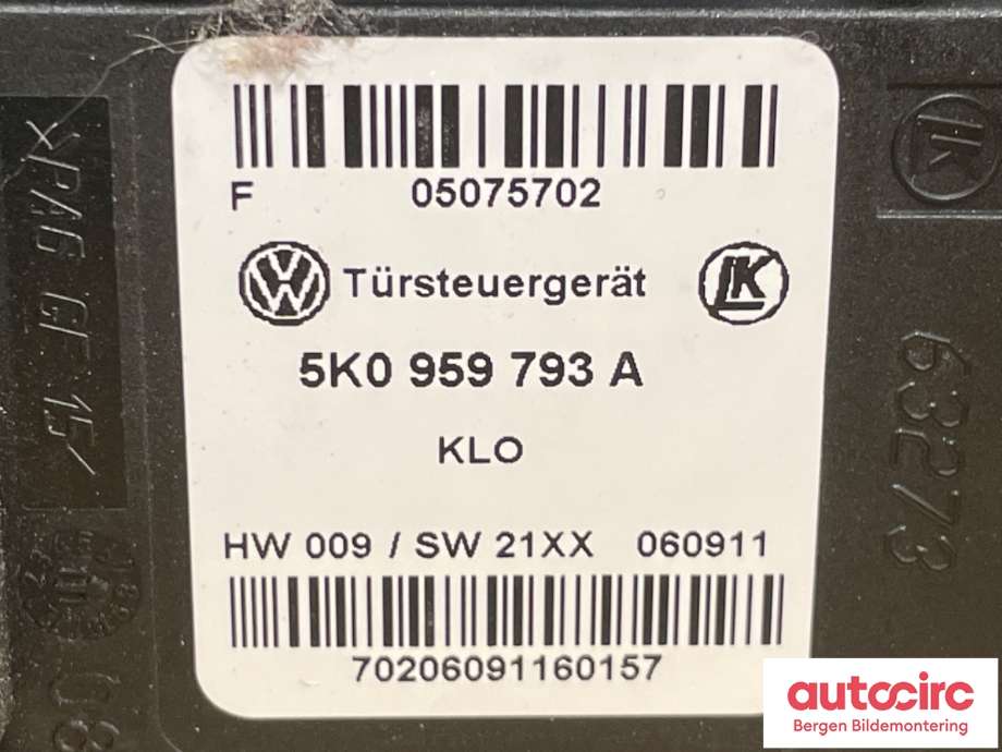 Ruteheis venstre til Škoda Octavia 2009-2013 (Type II, Fase 2)  (SKODA|5K0 959 793 A|)