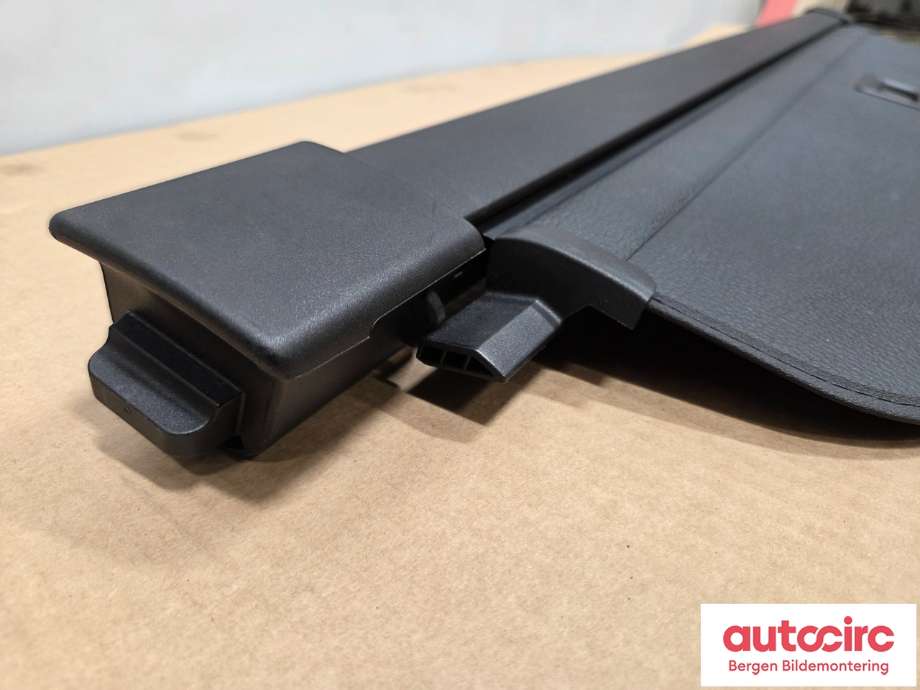 Bagasjerom rollon til VW Golf VII 2012-2017 (Fase 1)  (VOLKSWAGEN|5G9 867 871 G|)