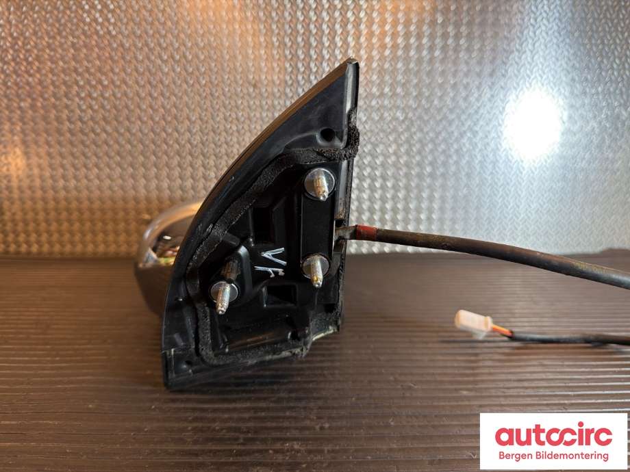 Speil venstre til Nissan Leaf 2011-2017 (Type I) (NISSAN|963023NL0B|)