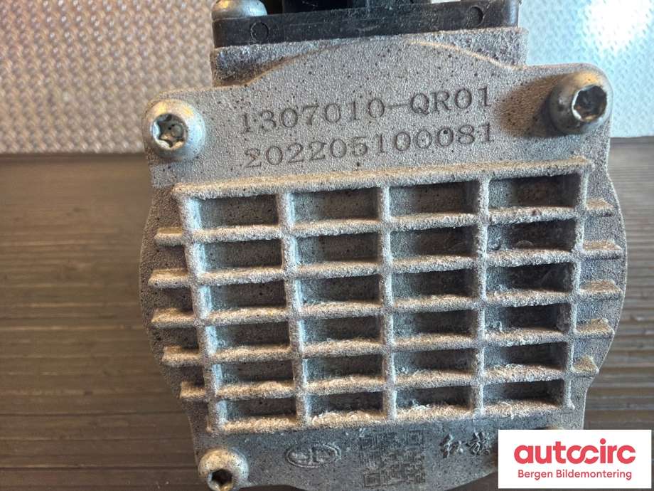 Aircondition kompressor til Hongqi E-HS9 2022-->>  (HONGQI|1307010-QR01|)