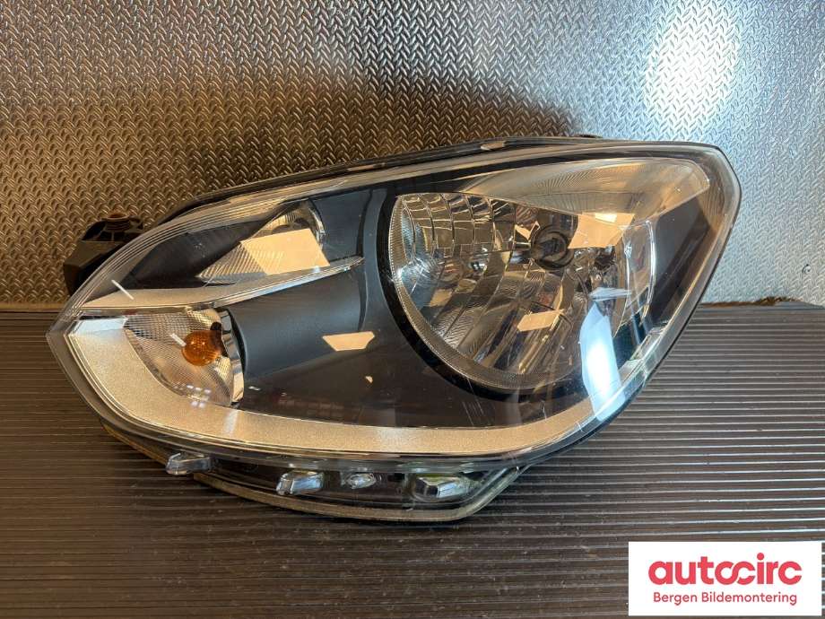 Frontlykt venstre halogen til VW Up 2012-2019 (VOLKSWAGEN|1S1 941 015 N|)