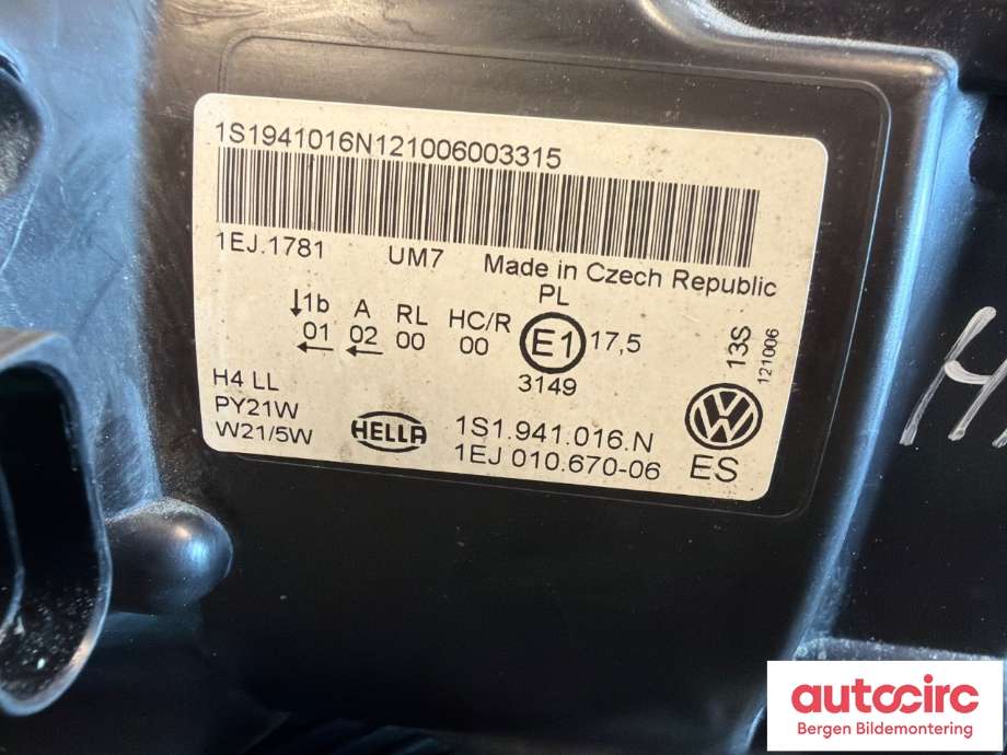 Frontlykt høyre halogen til VW Up 2012-2019  (VOLKSWAGEN|1S1 941 016 N|)