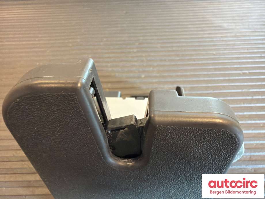Baklukelås til VW Up 2012-2019 (VOLKSWAGEN|1S0 827 505 D|)