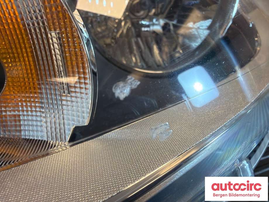 Frontlykt venstre halogen til VW E-Up 2013-2019 (VOLKSWAGEN|1S1 941 015 N|)