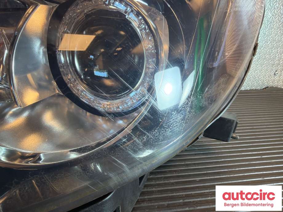 Frontlykt venstre halogen til Opel Mokka 2012-2016 (Type I, Fase 1) (OPEL|95386945|42478385|)