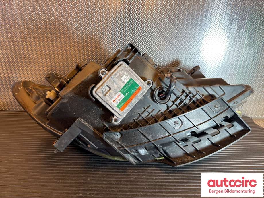 Frontlykt venstre halogen til Opel Mokka 2012-2016 (Type I, Fase 1) (OPEL|95386945|42478385|)