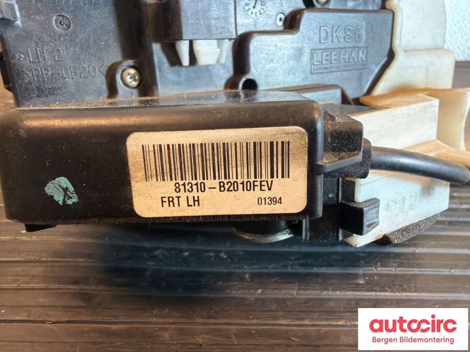 Låsekasse venstre foran til Kia Soul 2014-2019 (Type II)  (KIA|81310B2010|)