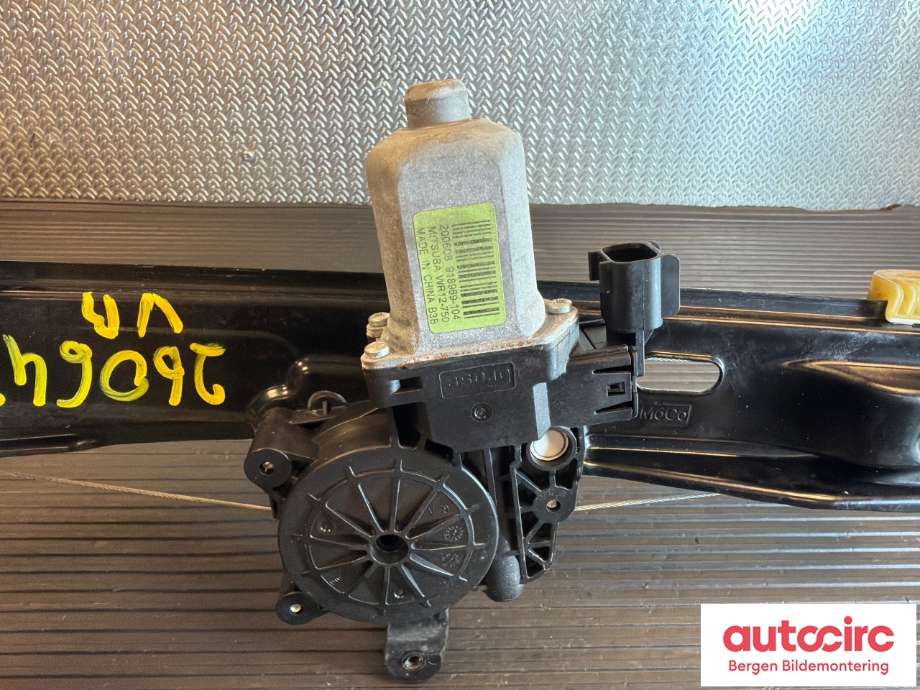 Ruteheis venstre bak til Ford Ranger / Ranger Raptor 2015-2022 (FORD|2515459|AB39-2627001-BG|)