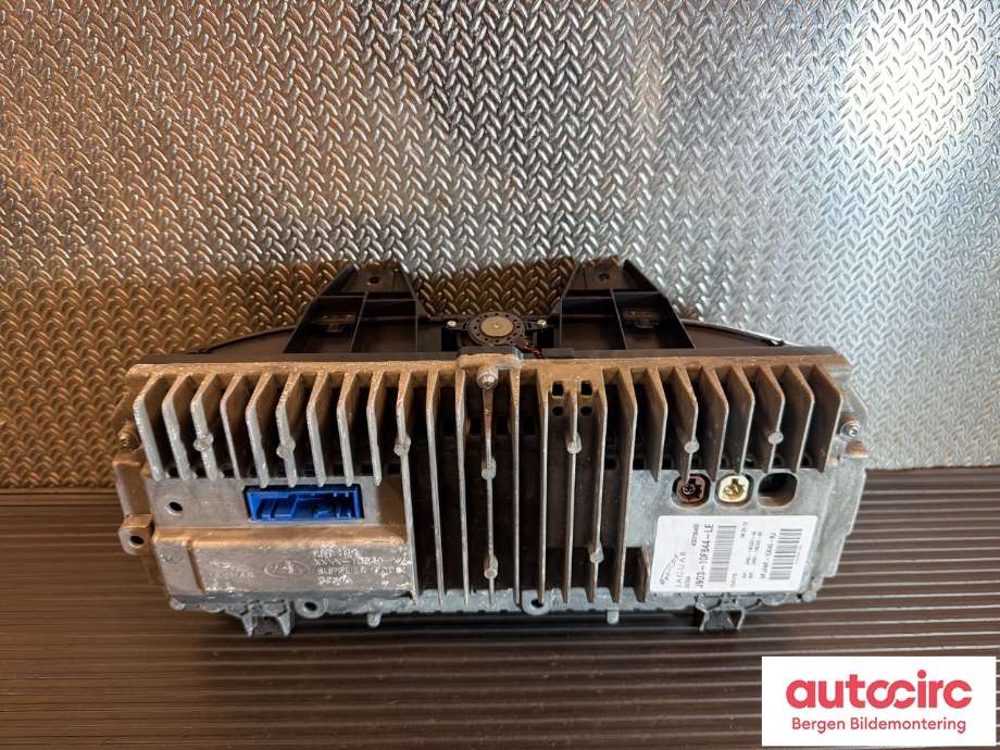 Instrumentpanel til Jaguar I-PACE 2018-->> (JAGUAR|T4K8236|J9D310F844LG|J9D310F844LE)
