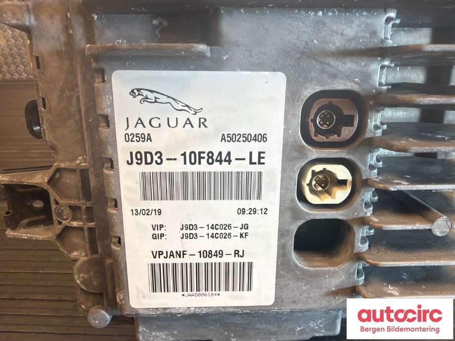 Instrumentpanel til Jaguar I-PACE 2018-->> (JAGUAR|T4K8236|J9D310F844LG|J9D310F844LE)