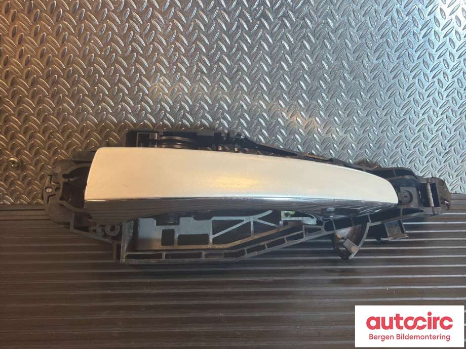 Dørhåndtak utv venstre bak til Peugeot 308 2013-2021 (Type II) (Peugeot|16 111 455 80|9109 E4|9688834180)