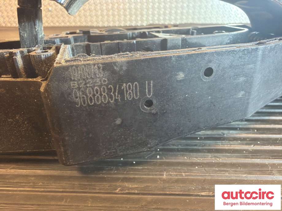 Dørhåndtak utv venstre bak til Peugeot 308 2013-2021 (Type II) (Peugeot|16 111 455 80|9109 E4|9688834180)