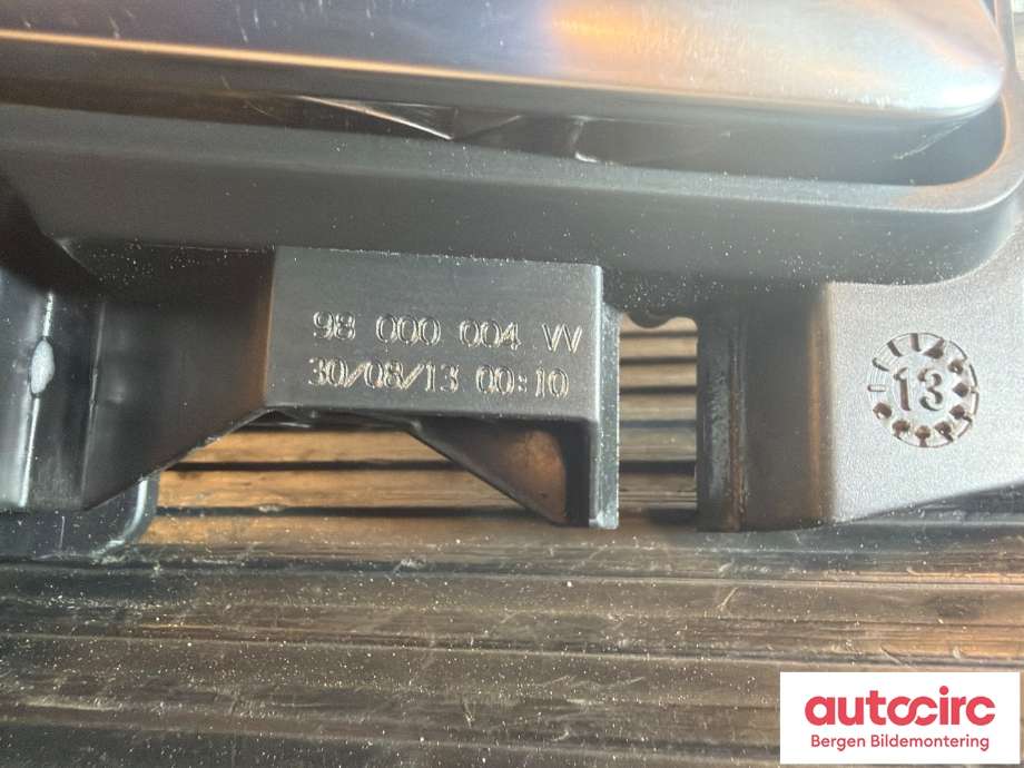 Dørhåndtak inv høyre bak til Peugeot 308 2013-2021 (Type II) (Peugeot|98 000 004 VV|98 201 552 VV|)